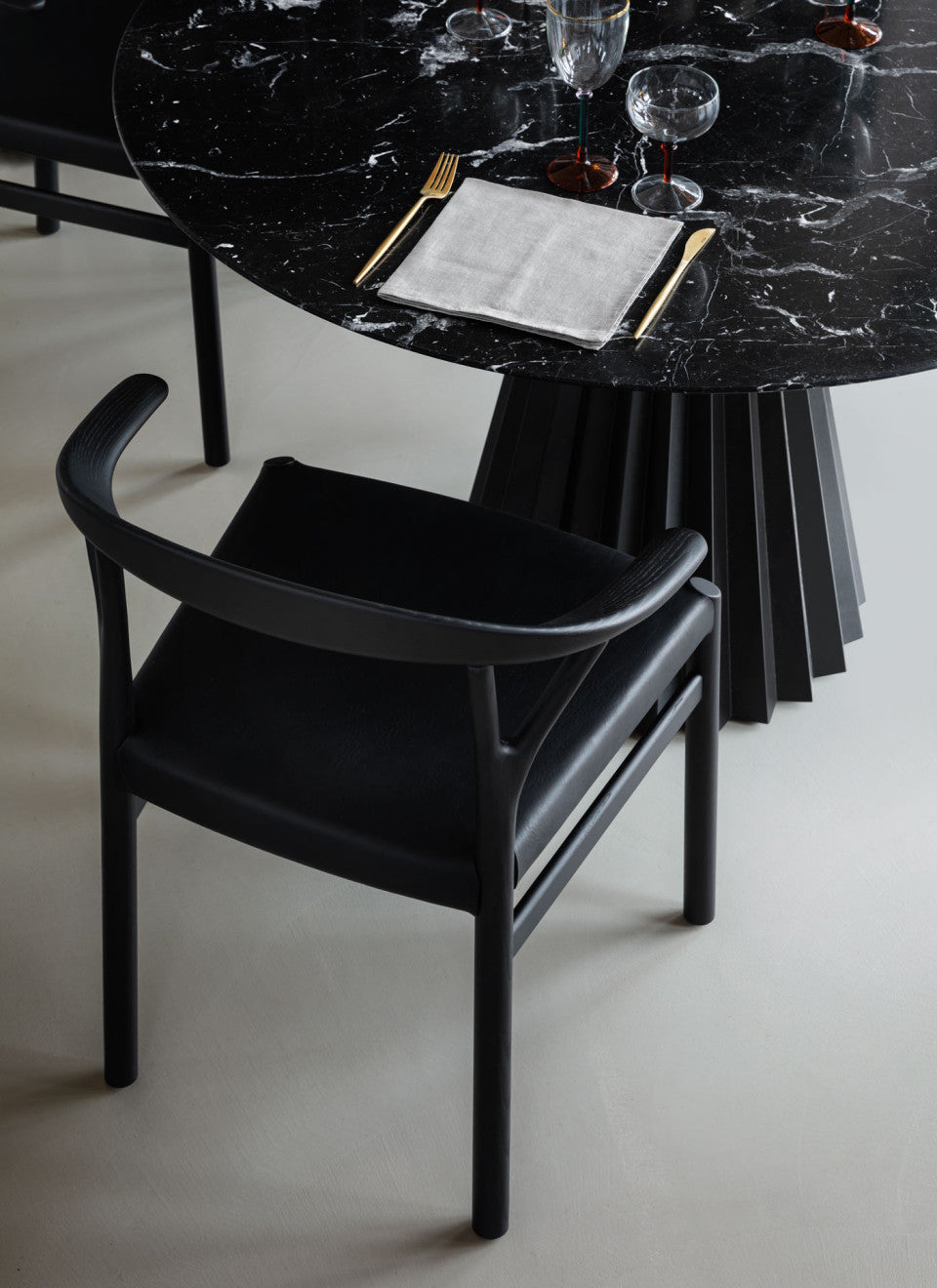 Oslo Armchair in Black